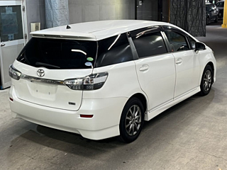 TOYOTA WISH 2014