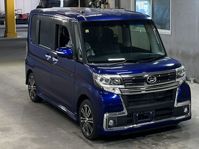 DAIHATSU TANTO 2016
