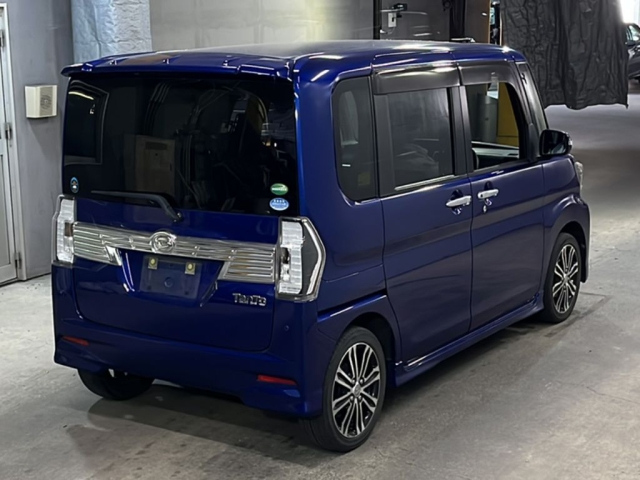 DAIHATSU TANTO 2016