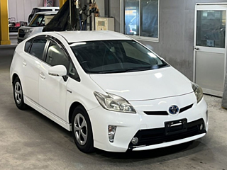 TOYOTA PRIUS 2012