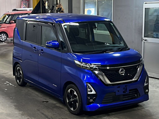 NISSAN ROOX 2021