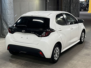 TOYOTA YARIS 2021