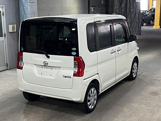 DAIHATSU TANTO 2016