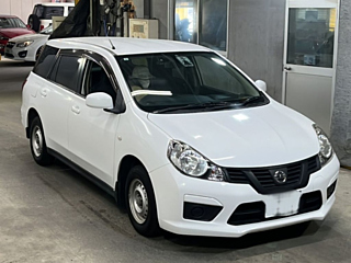 NISSAN AD 2019