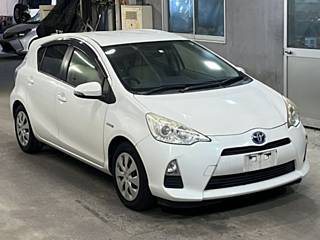TOYOTA AQUA 2014