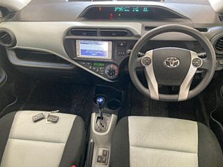 TOYOTA AQUA 2013