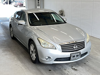 NISSAN FUGA 2010