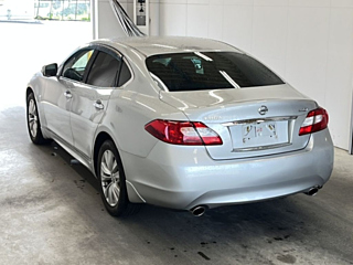 NISSAN FUGA 2010