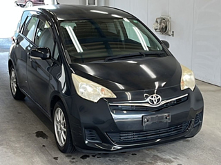 TOYOTA RACTIS 2011
