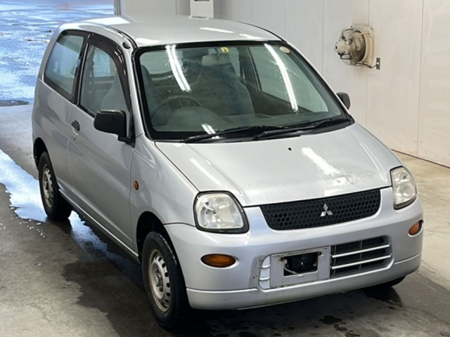 MITSUBISHI MINICA 2009