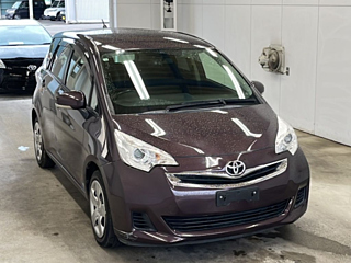 TOYOTA RACTIS 2014