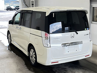 HONDA STEP WAGON 2012