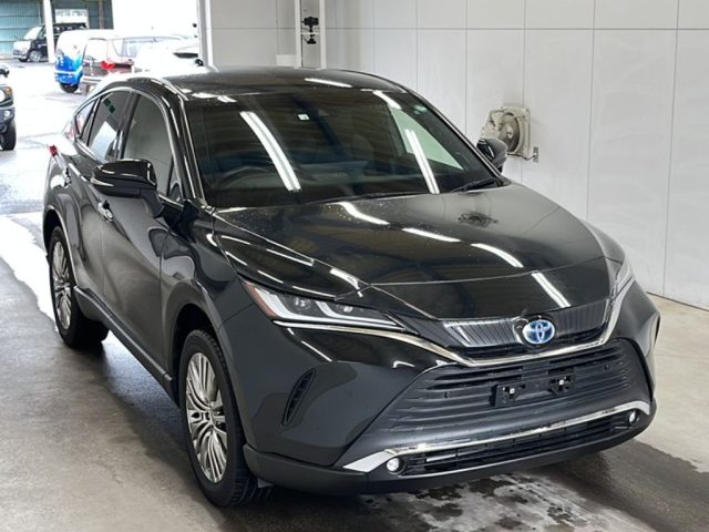 TOYOTA HARRIER 2022