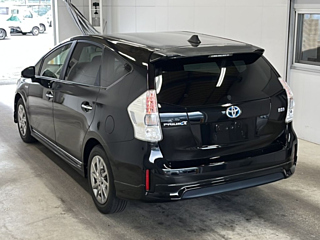 TOYOTA PRIUS ALPHA 2014