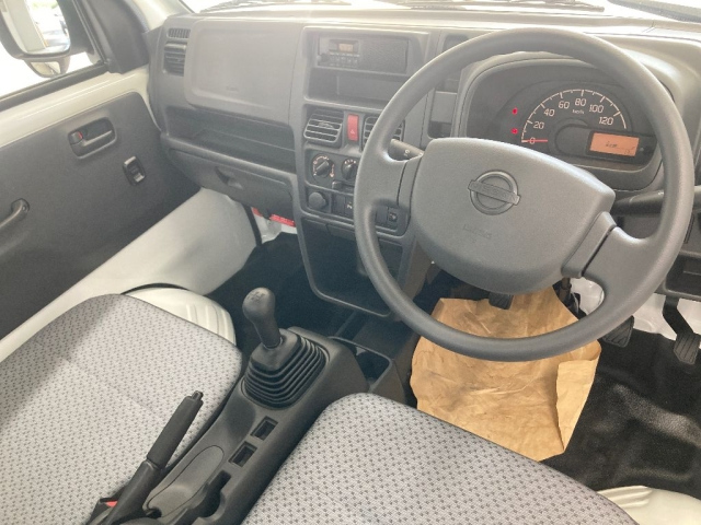 NISSAN CLIPPER TRUCK 2024
