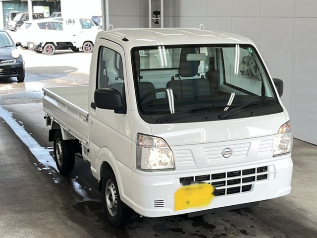 NISSAN CLIPPER TRUCK 2024