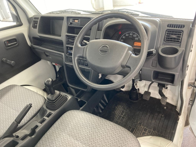 NISSAN CLIPPER TRUCK 2014