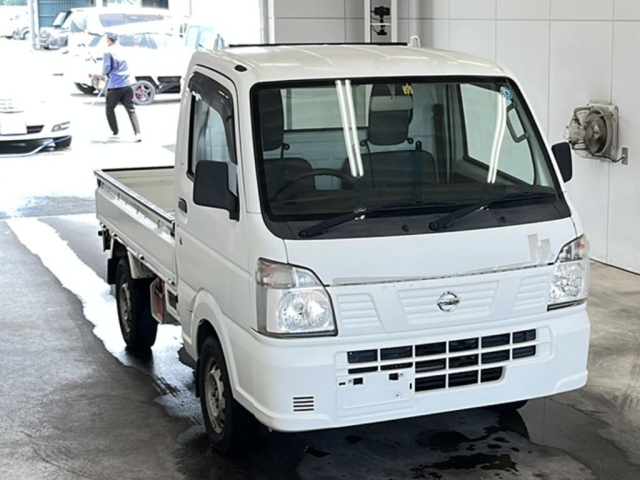 NISSAN CLIPPER TRUCK 2014