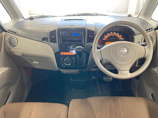 NISSAN ROOX 2010