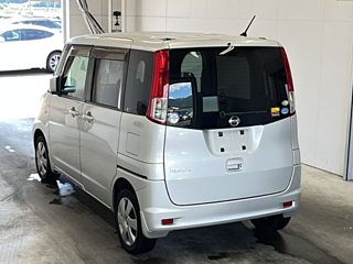 NISSAN ROOX 2010