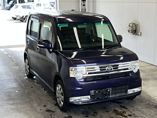 TOYOTA PIXIS SPACE 2012