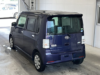 TOYOTA PIXIS SPACE 2012