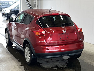 NISSAN JUKE 2011