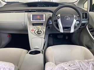 TOYOTA PRIUS 2013
