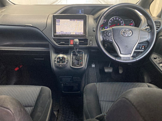 TOYOTA VOXY 2015