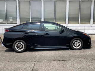TOYOTA PRIUS 2018