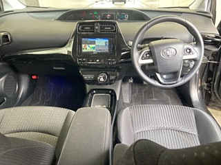 TOYOTA PRIUS 2018