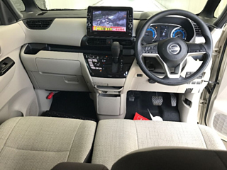 NISSAN ROOX 2022