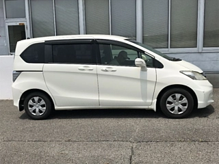 HONDA FREED 2012