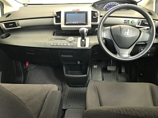 HONDA FREED 2012