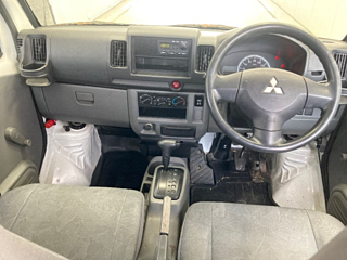 MITSUBISHI MINICAB VAN 2011