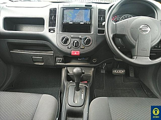 NISSAN AD 2019