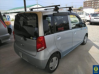 HONDA LIFE 2010