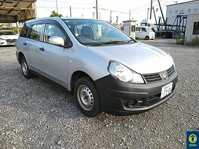 NISSAN AD 2011