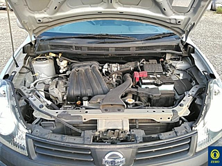 NISSAN AD 2011