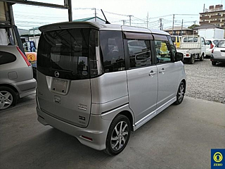 NISSAN ROOX 2010