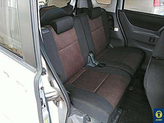 NISSAN ROOX 2010