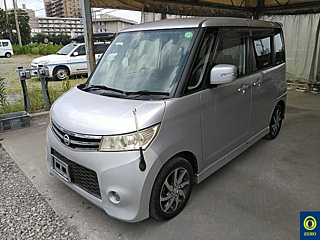 NISSAN ROOX 2010