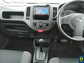 NISSAN AD 2019