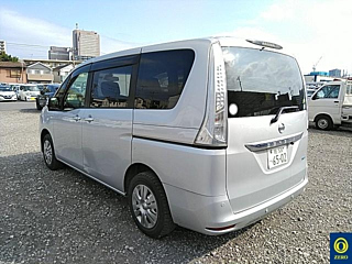 NISSAN SERENA 2015