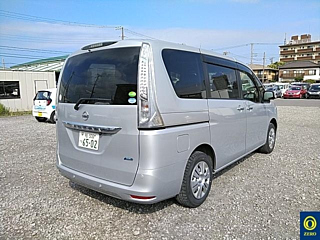NISSAN SERENA 2015