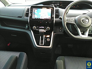 NISSAN SERENA 2017