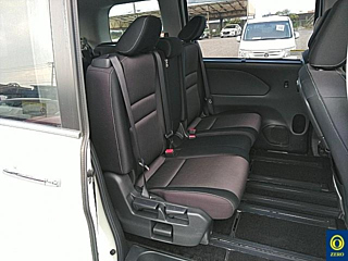 NISSAN SERENA 2017