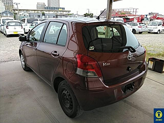 TOYOTA VITZ 2010