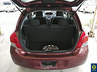 TOYOTA VITZ 2010