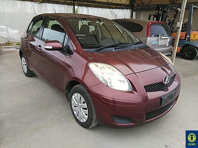 TOYOTA VITZ 2010